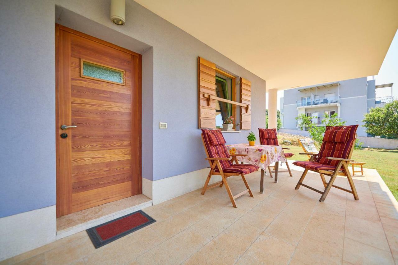 Villa Giardina Apartments Vinkuran Exterior photo
