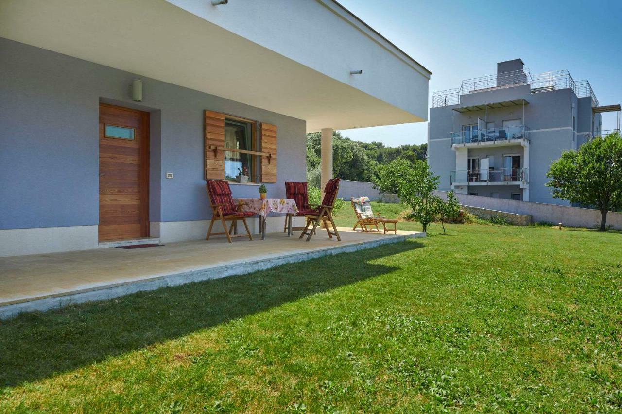 Villa Giardina Apartments Vinkuran Exterior photo