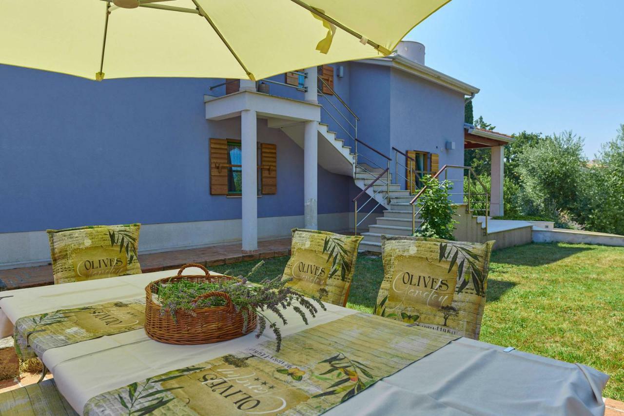 Villa Giardina Apartments Vinkuran Exterior photo
